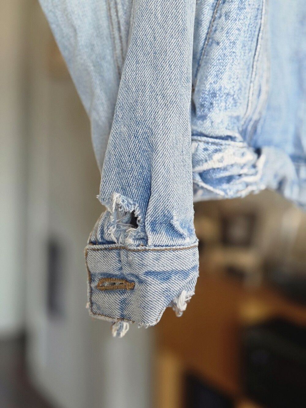 Vintage Lois Jeans Distressed Denim Trucker Jacket - Picture 3 of 8
